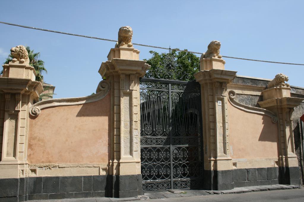 Villa Dei Leoni Santa Tecla Luaran gambar