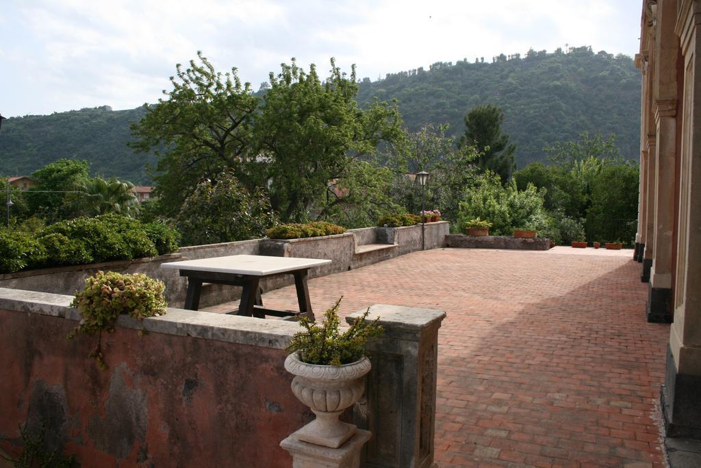 Villa Dei Leoni Santa Tecla Luaran gambar